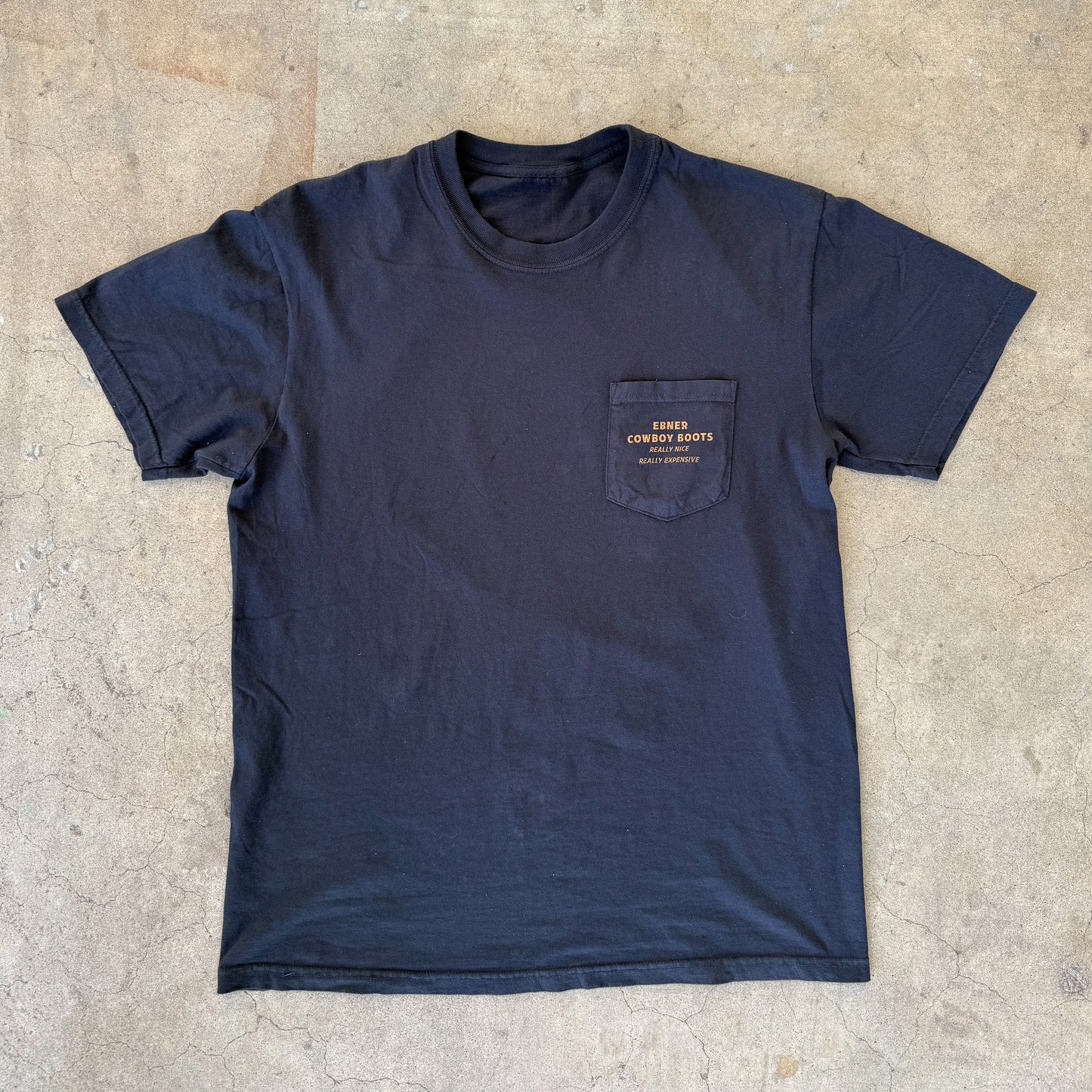 Toe Flower Pocket T-Shirt