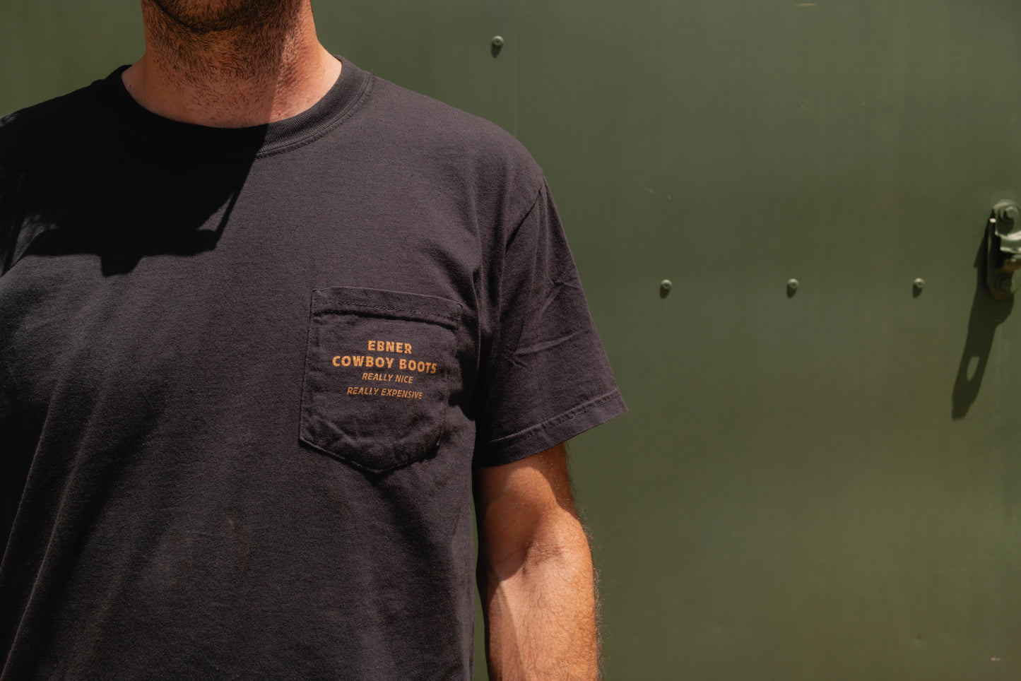 Toe Flower Pocket T-Shirt